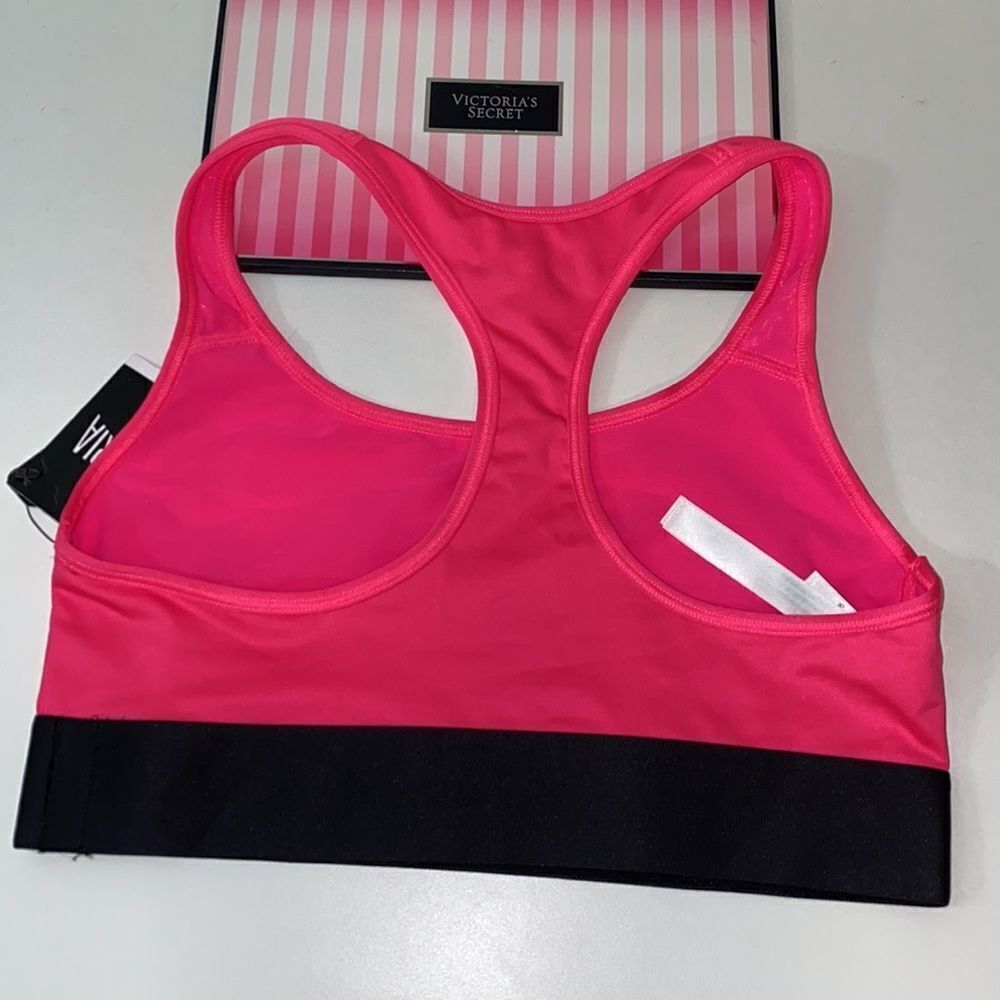 New Victoria Secret sport bra - Picture 3 of 3